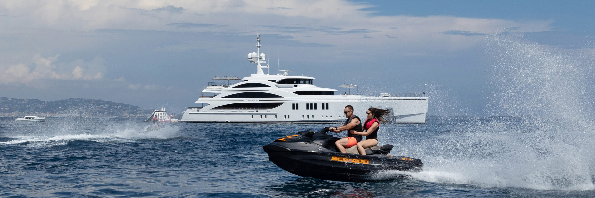 The Top 6 Luxury Yacht Accessories for 2024: Elevate Your Yachting Experience with the Latest Superyacht Toys