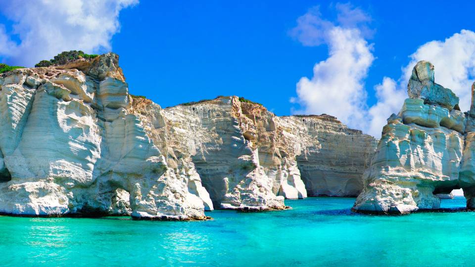 Design Your Greek Island-Hopping Yacht Adventure | Discover the Magic of a Luxury Yacht Charter in Greece